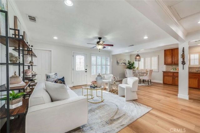 11321 212th, Lakewood, CA 90715