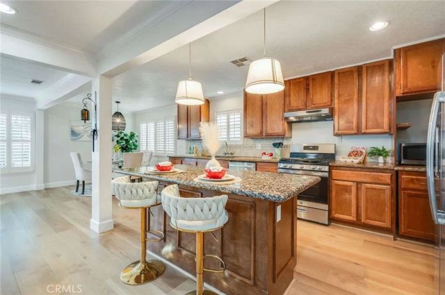 11321 212th, Lakewood, CA 90715