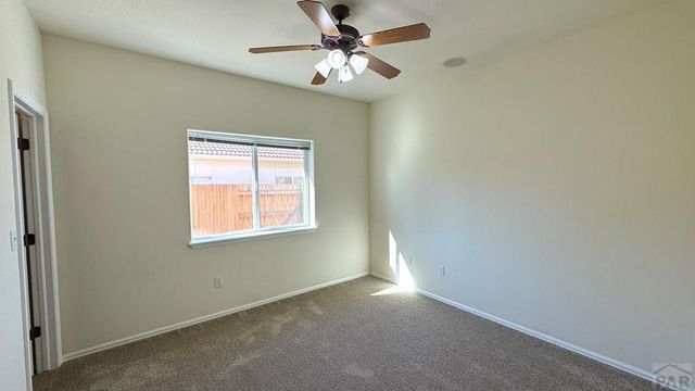 956 Peachcrest Dr, Pueblo, CO 81005