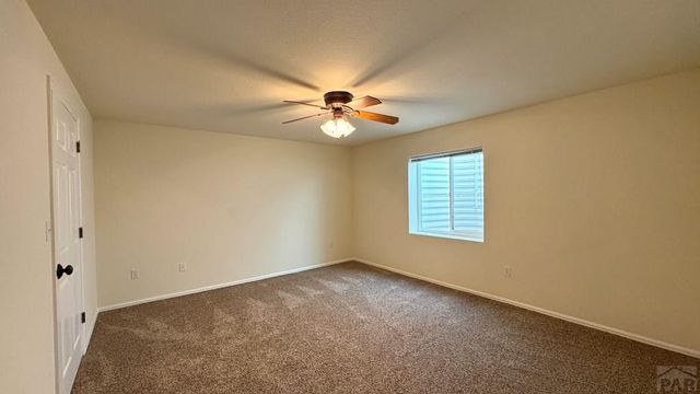 956 Peachcrest Dr, Pueblo, CO 81005