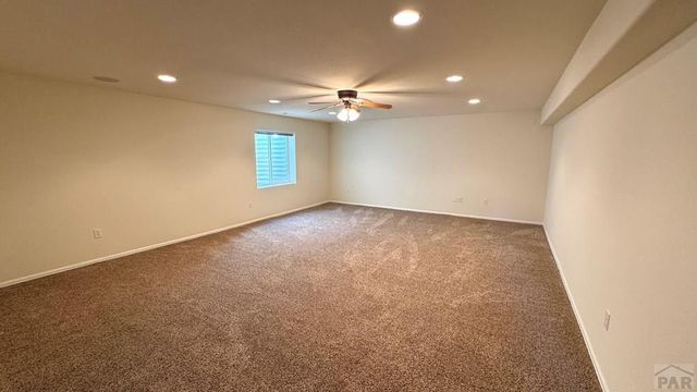 956 Peachcrest Dr, Pueblo, CO 81005