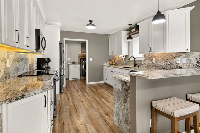 6302 Winchester Drive, Rockford, IL 61109