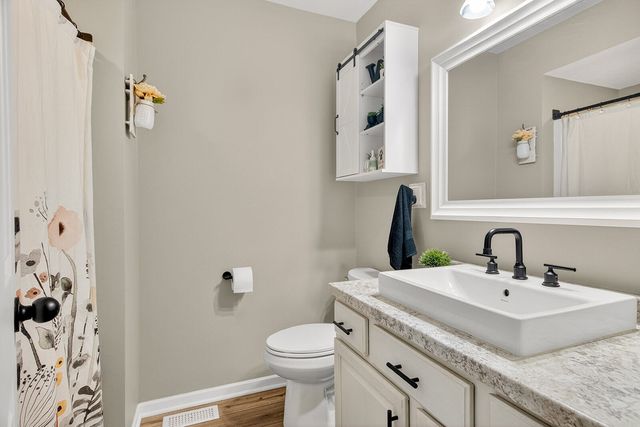 6302 Winchester Drive, Rockford, IL 61109