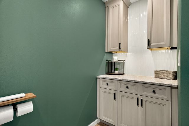 6302 Winchester Drive, Rockford, IL 61109