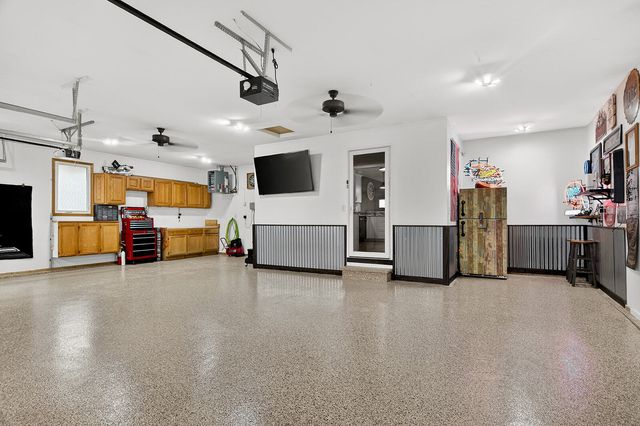 6302 Winchester Drive, Rockford, IL 61109