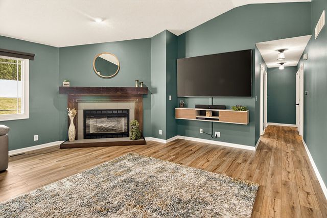 6302 Winchester Drive, Rockford, IL 61109