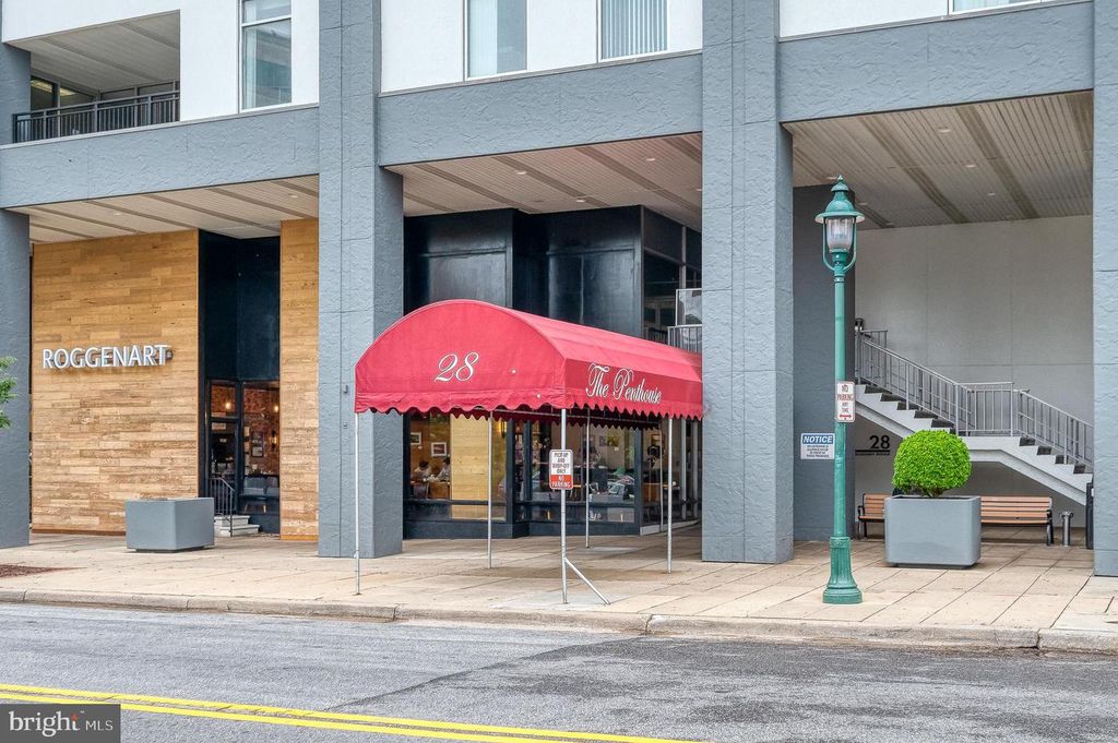 Image 3 of property listing at 28 ALLEGHENY AVE #1512, Towson, MD 21204