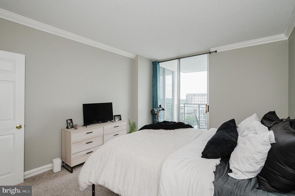Image 34 of property listing at 28 ALLEGHENY AVE #1512, Towson, MD 21204