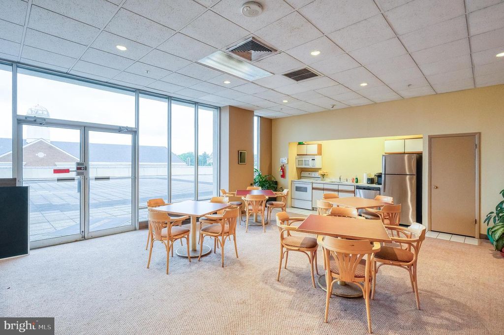 Image 59 of property listing at 28 ALLEGHENY AVE #1512, Towson, MD 21204
