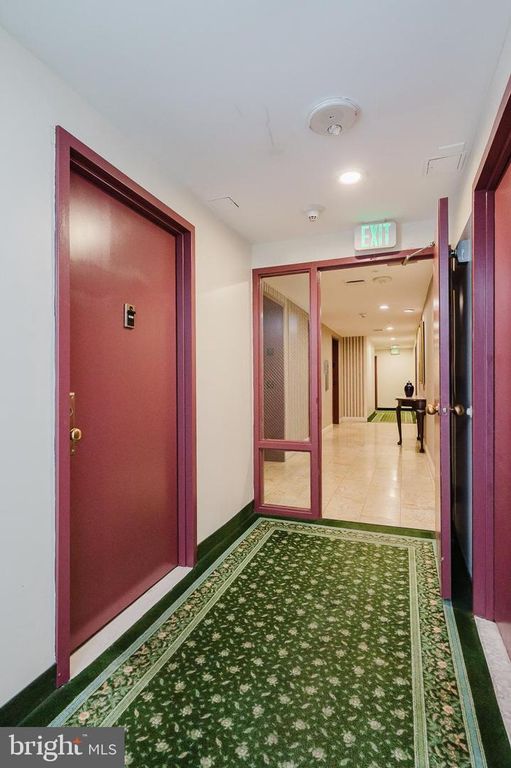 Image 9 of property listing at 28 ALLEGHENY AVE #1512, Towson, MD 21204