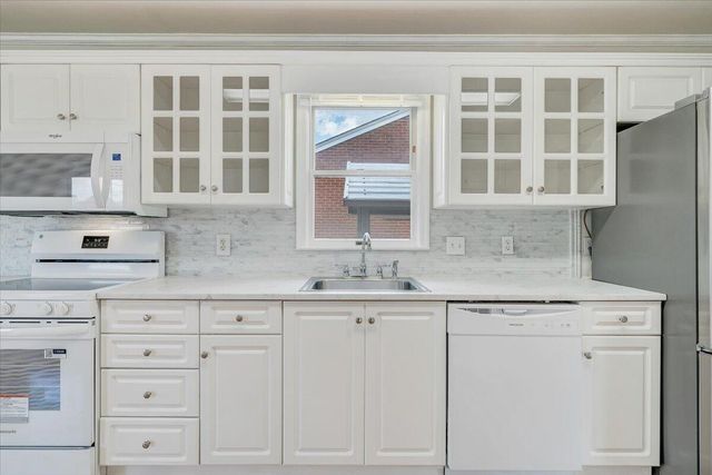 106 Hurst AVE, Roanoke, VA 24012