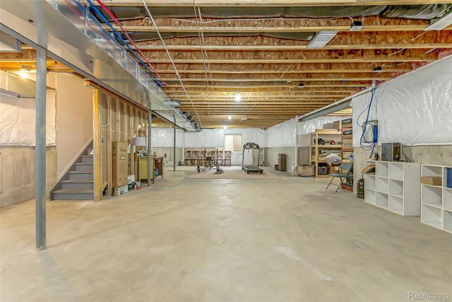 58939 Winnowing Circle S, South Lyon, MI 48178