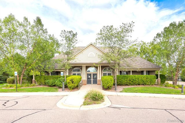 58939 Winnowing Circle S, South Lyon, MI 48178