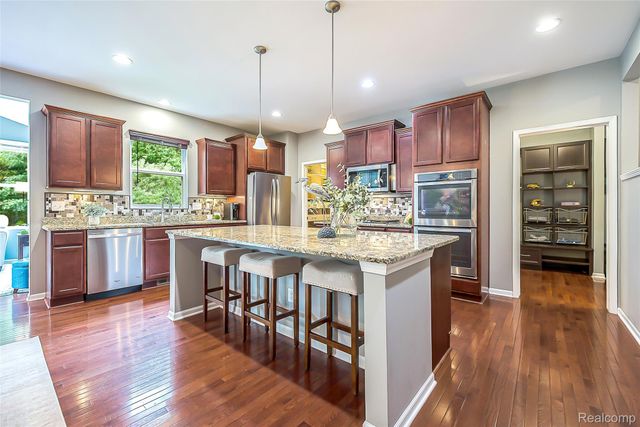 58939 Winnowing Circle S, South Lyon, MI 48178