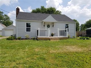 4114 Buchtel Avenue NE, Louisville, OH 44641