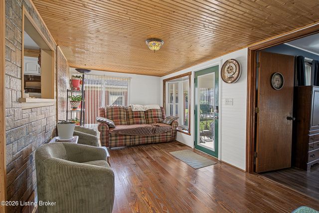 1616 Russell Ave, Louisville, KY 40213