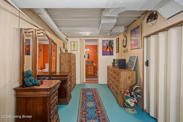 1616 Russell Ave, Louisville, KY 40213