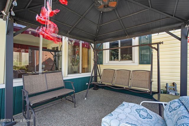 1616 Russell Ave, Louisville, KY 40213