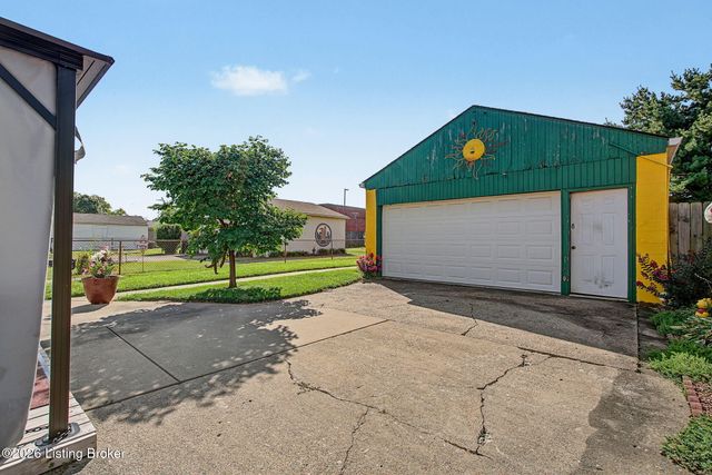 1616 Russell Ave, Louisville, KY 40213