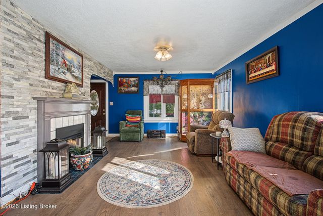 1616 Russell Ave, Louisville, KY 40213