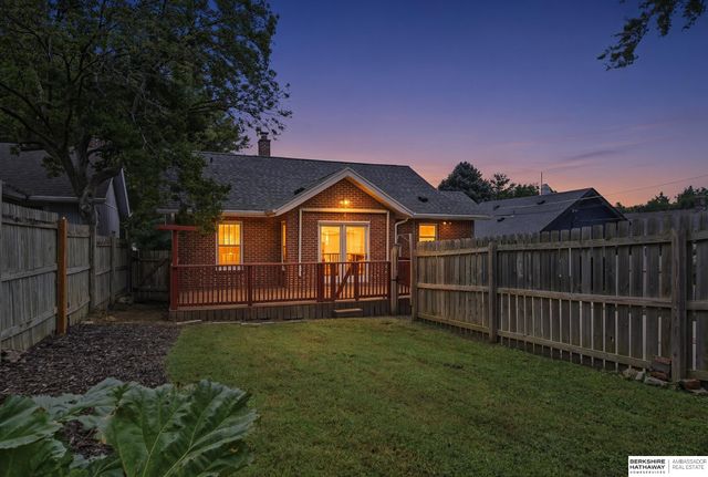 2338 N 66th Street, Omaha, NE 68104