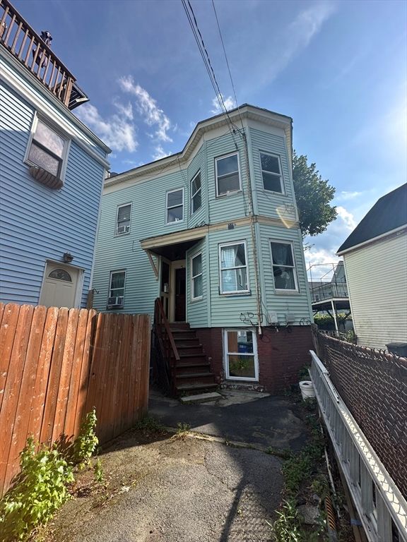 30A Summer, Somerville, MA 02143