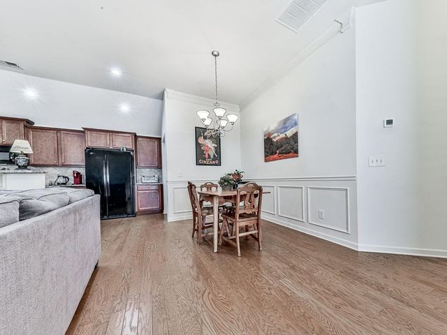 155 Abbey Circle, Woodstock, GA 30188