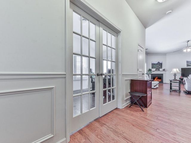 155 Abbey Circle, Woodstock, GA 30188