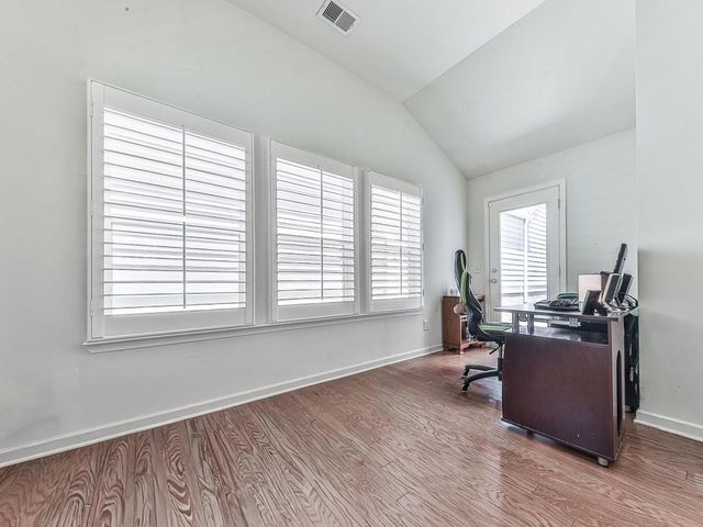 155 Abbey Circle, Woodstock, GA 30188