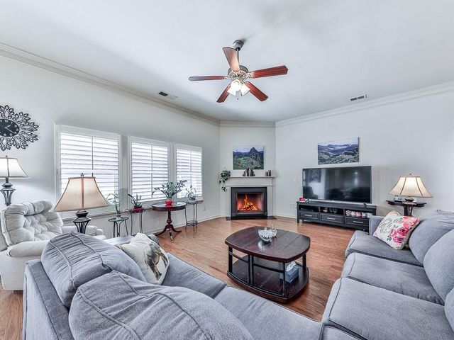 155 Abbey Circle, Woodstock, GA 30188