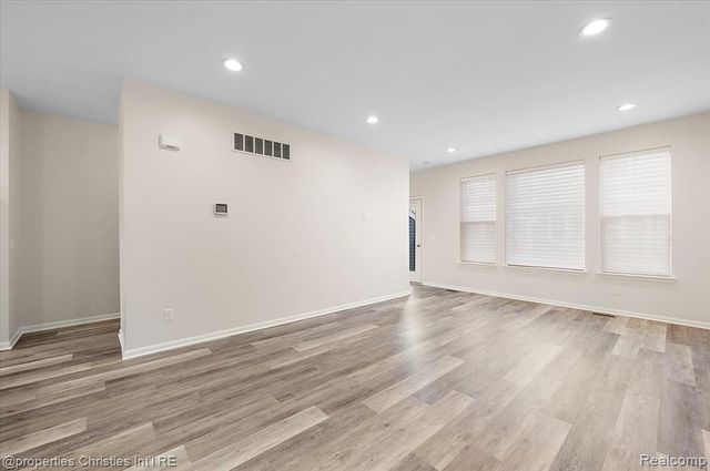 4953 Treeside Lane, Troy, MI 48098