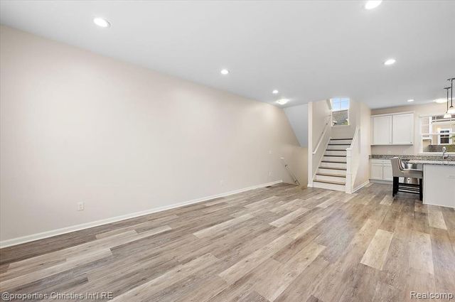 4953 Treeside Lane, Troy, MI 48098