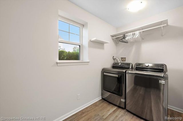 4953 Treeside Lane, Troy, MI 48098