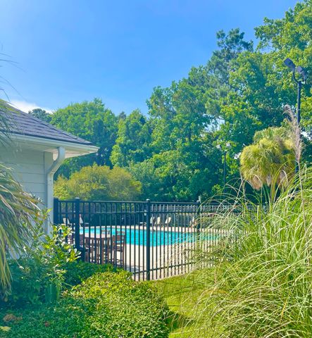 2494 Etiwan Avenue 12d, Charleston, SC 29414