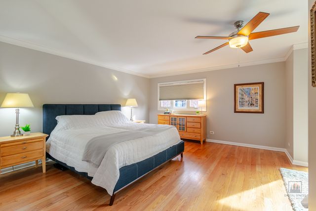 325 N Oak Park Avenue B, Oak Park, IL 60302