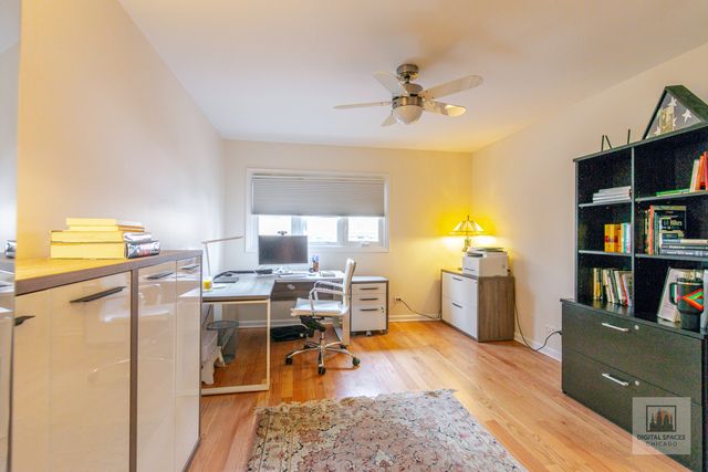 325 N Oak Park Avenue B, Oak Park, IL 60302