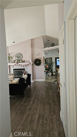 15274 Rodeo St, Hesperia, CA 92345