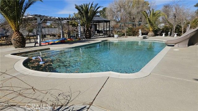 15274 Rodeo St, Hesperia, CA 92345