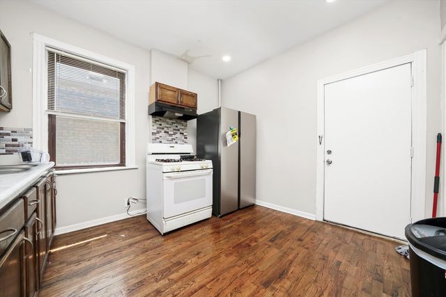 7608 S Peoria Street, Chicago, IL 60620