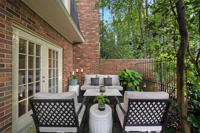 12 Queen Victoria Place NE, Atlanta, GA 30342