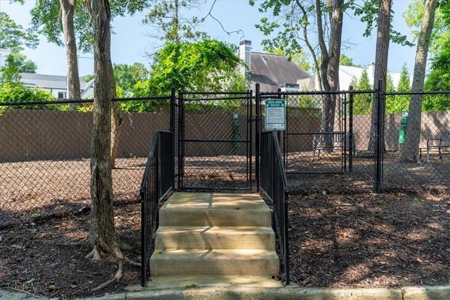 12 Queen Victoria Place NE, Atlanta, GA 30342