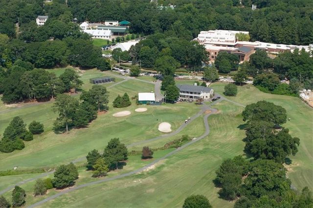 12 Queen Victoria Place NE, Atlanta, GA 30342