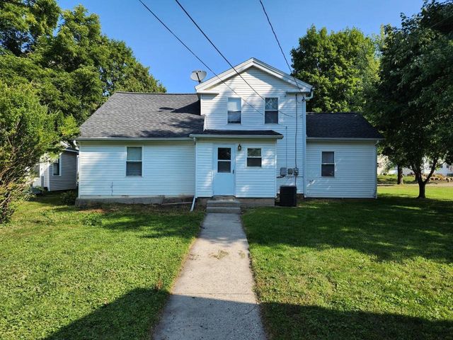 330 7th Street, Baraboo, WI 53913