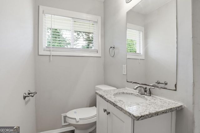 3681 Daisy Drive, Decatur, GA 30032