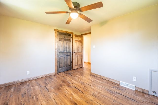 3862 State Route 31, Donegal, PA 15628
