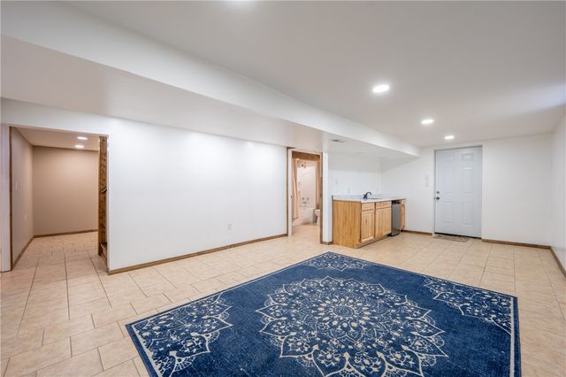 3862 State Route 31, Donegal, PA 15628