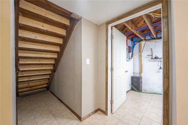 3862 State Route 31, Donegal, PA 15628
