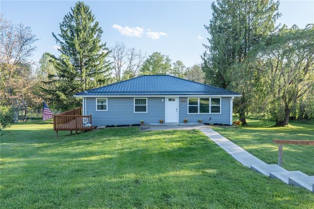 3862 State Route 31, Donegal, PA 15628