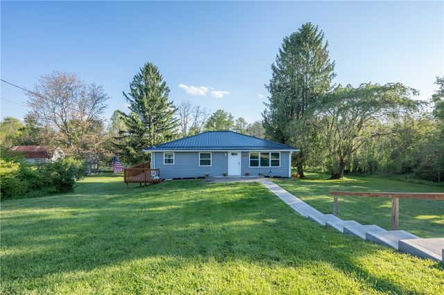 3862 State Route 31, Donegal, PA 15628