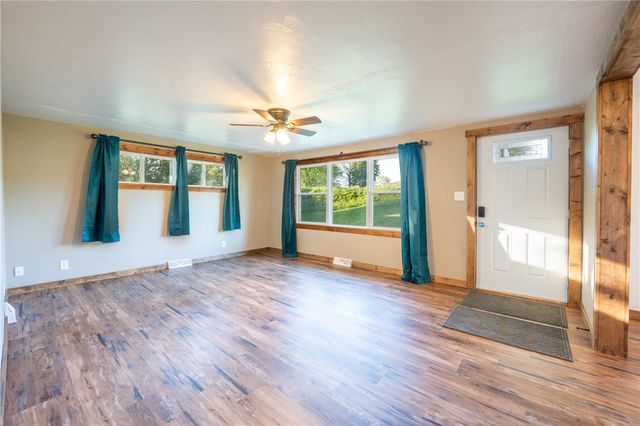 3862 State Route 31, Donegal, PA 15628
